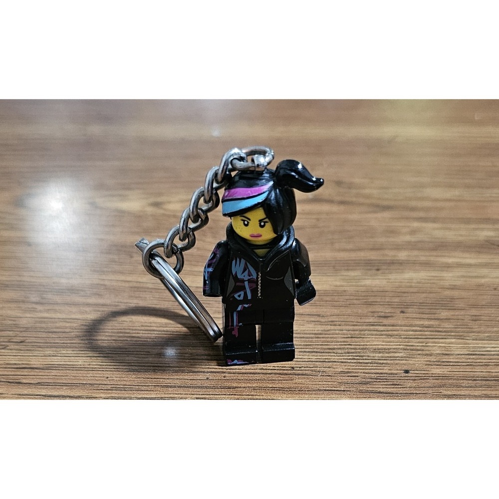Lego Wyldstyle Lucy minifigure keychain from Lego Movie used